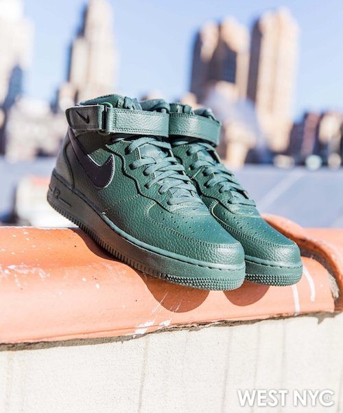 Nike Air Force 1 Mid '07 – West NYC