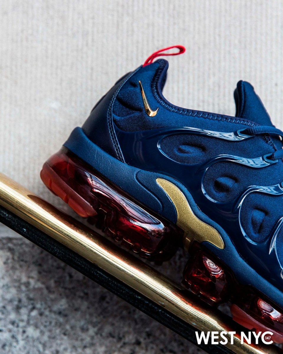 Vapormax plus blue red and gold Clearance