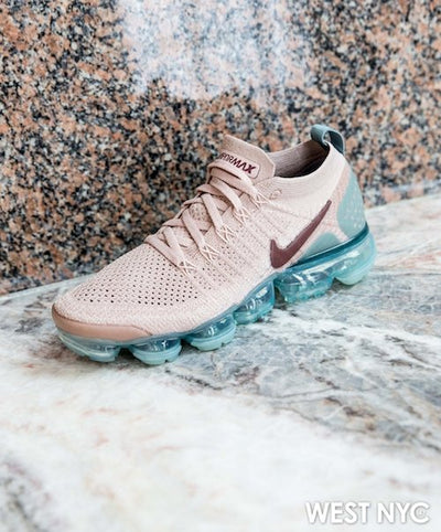 WMNS Nike Air VaporMax Flyknit 2 "Particle Rose / Mica Green"