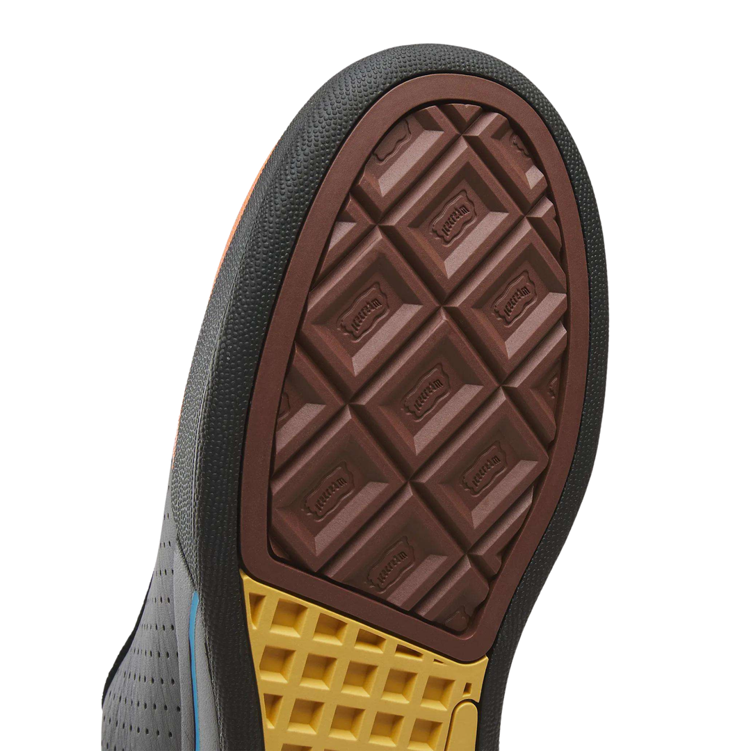 Reebok Men's Board Flip Black/Orange/Blue Pumpkin